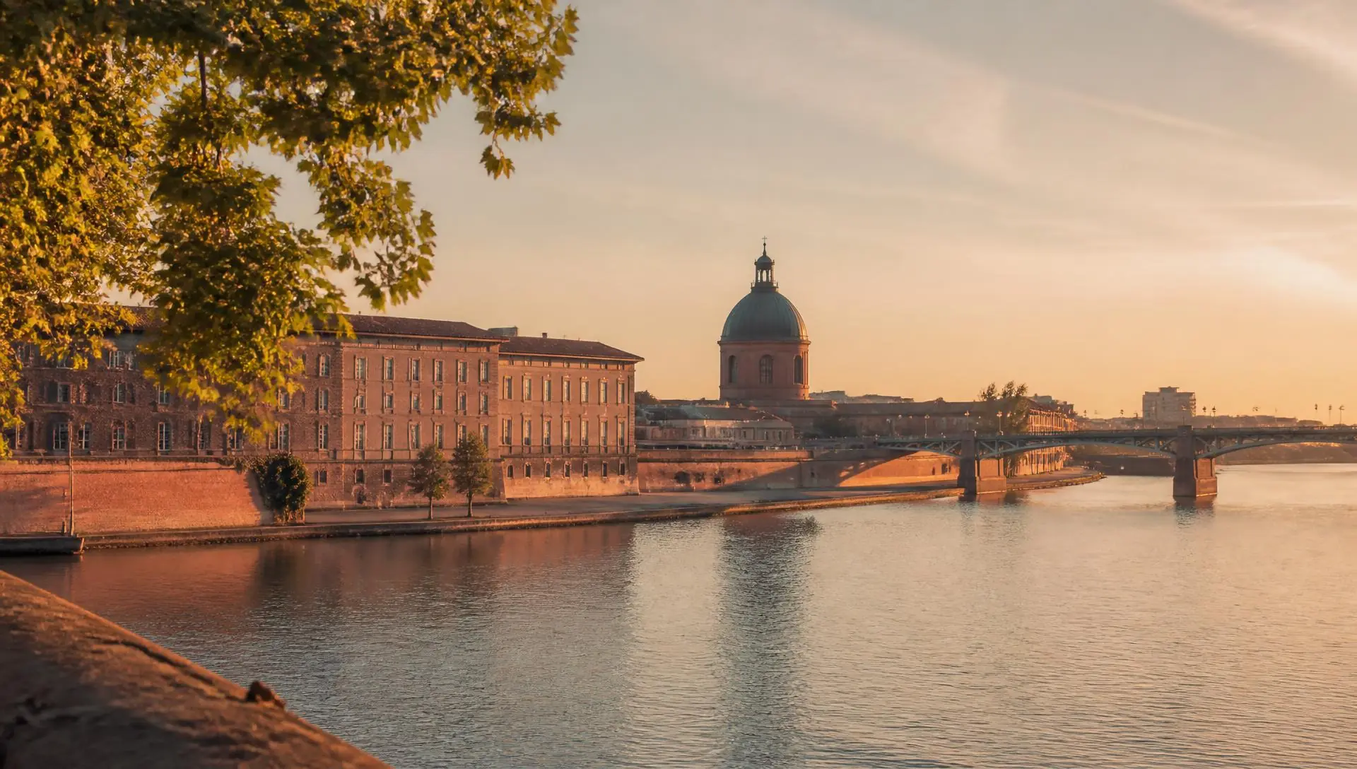 Les quais de la Garonne à Toulouse, zone d'intervention de la conciergerie